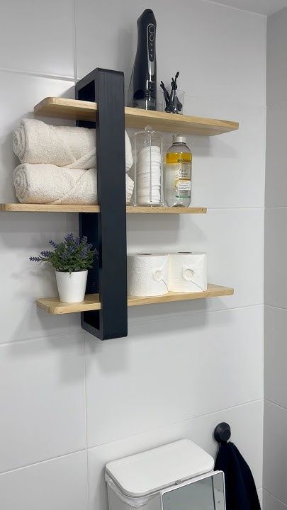 Estanterías y repisas de madera